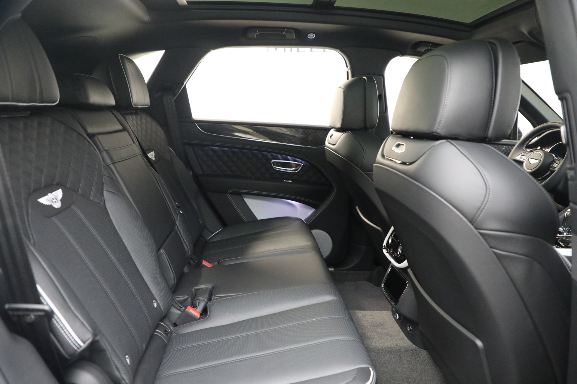 New-2025-Bentley-Bentayga-S-Black-Edition