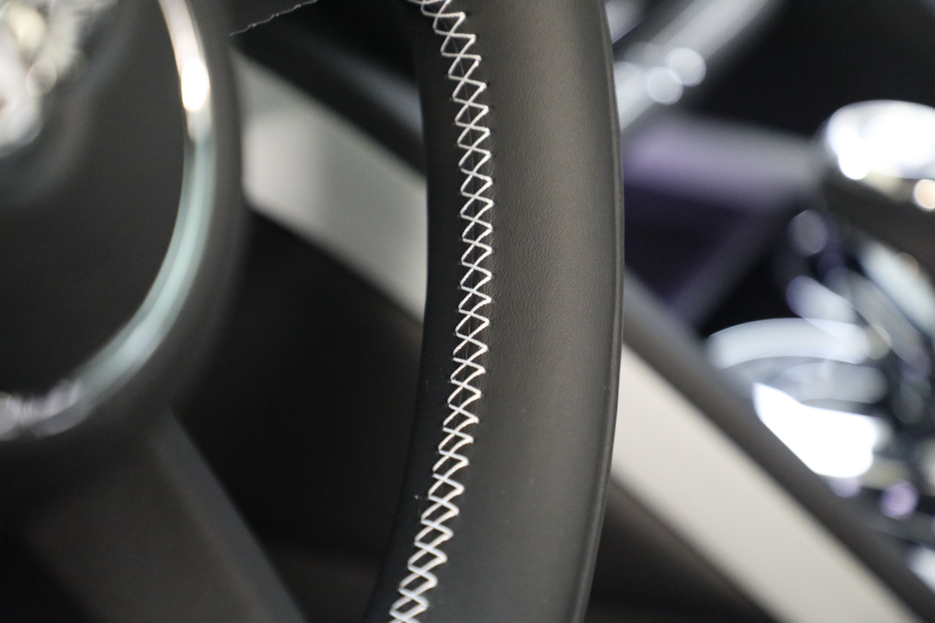 New-2025-Bentley-Bentayga-S-Black-Edition