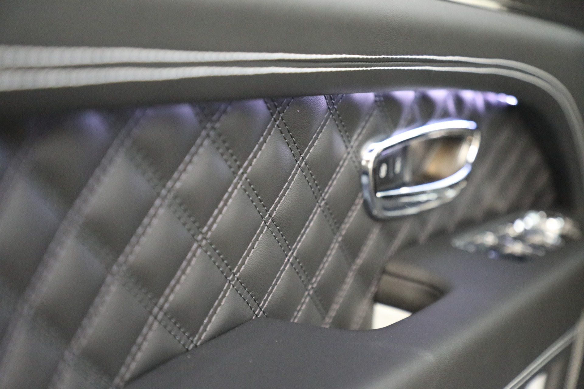 New-2025-Bentley-Bentayga-S-Black-Edition