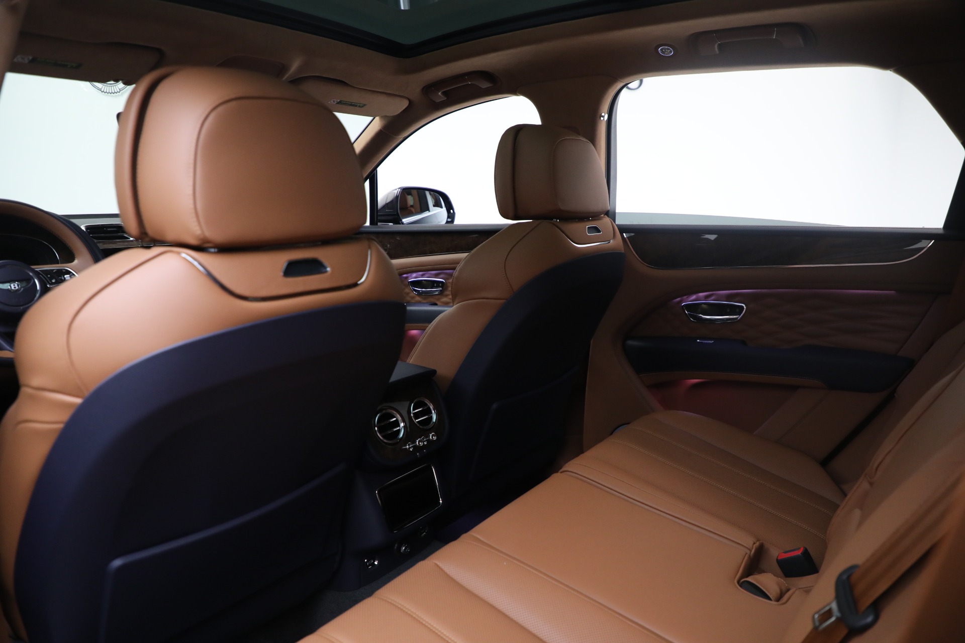 New-2025-Bentley-Bentayga-Azure-V8
