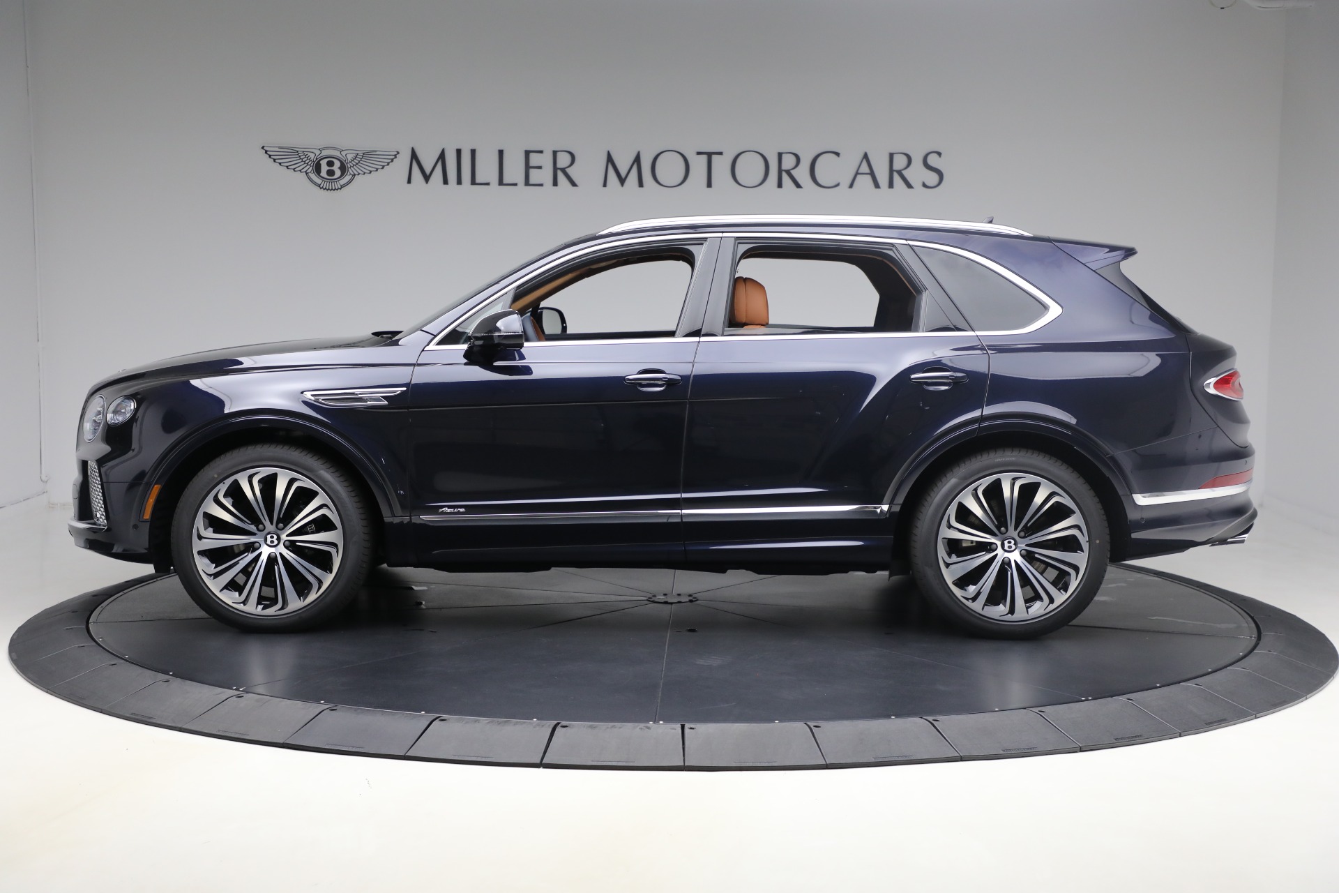 New-2025-Bentley-Bentayga-Azure-V8