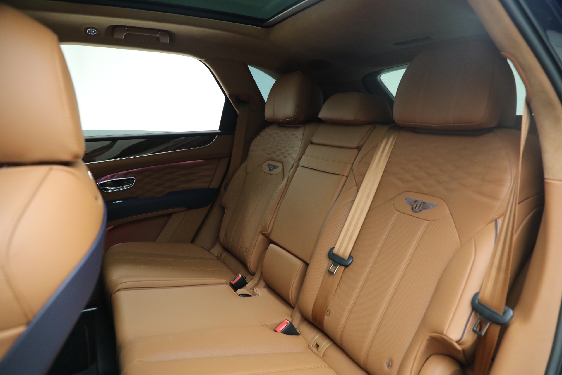 New-2025-Bentley-Bentayga-Azure-V8