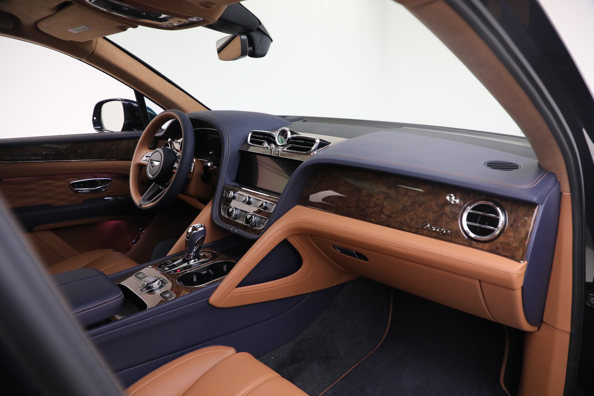 New-2025-Bentley-Bentayga-Azure-V8