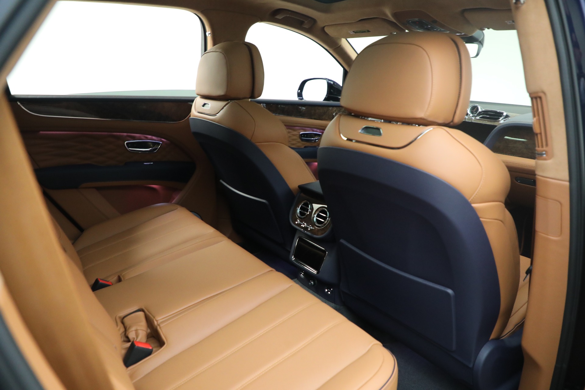 New-2025-Bentley-Bentayga-Azure-V8