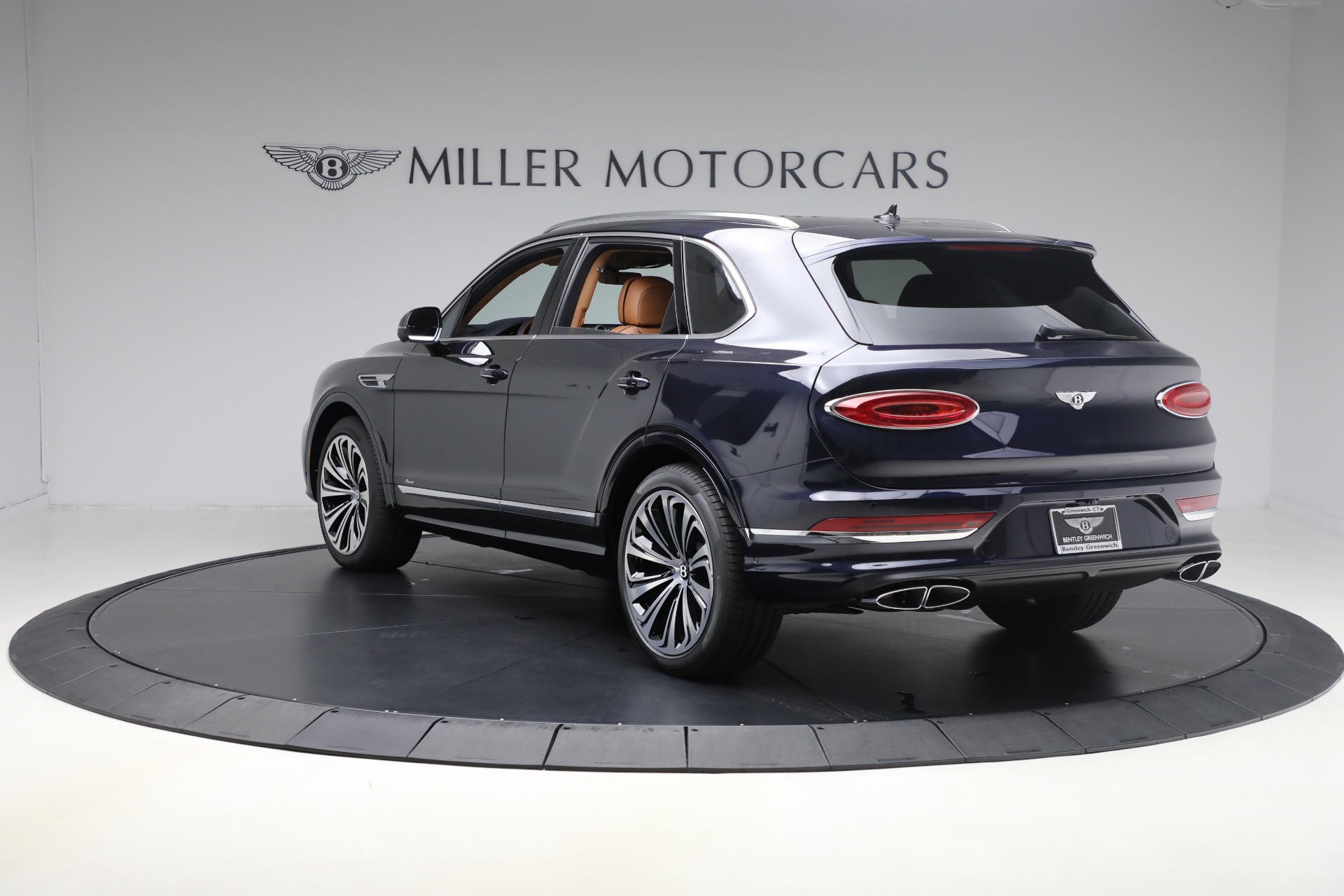 New-2025-Bentley-Bentayga-Azure-V8