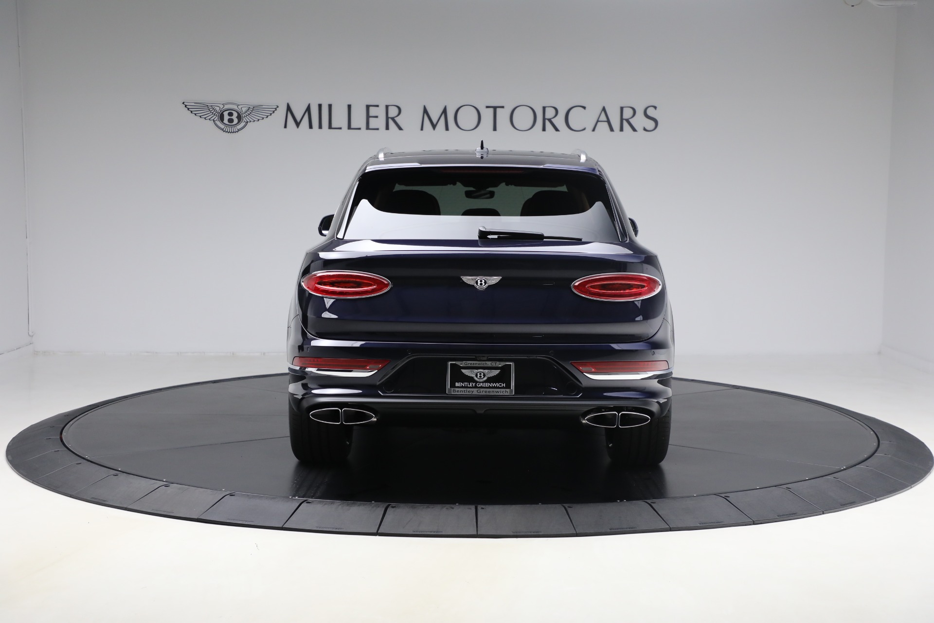 New-2025-Bentley-Bentayga-Azure-V8