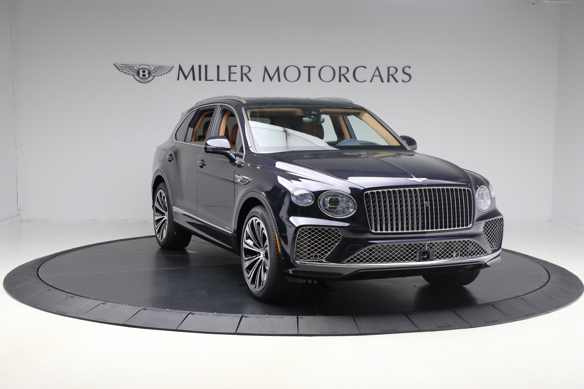 New-2025-Bentley-Bentayga-Azure-V8