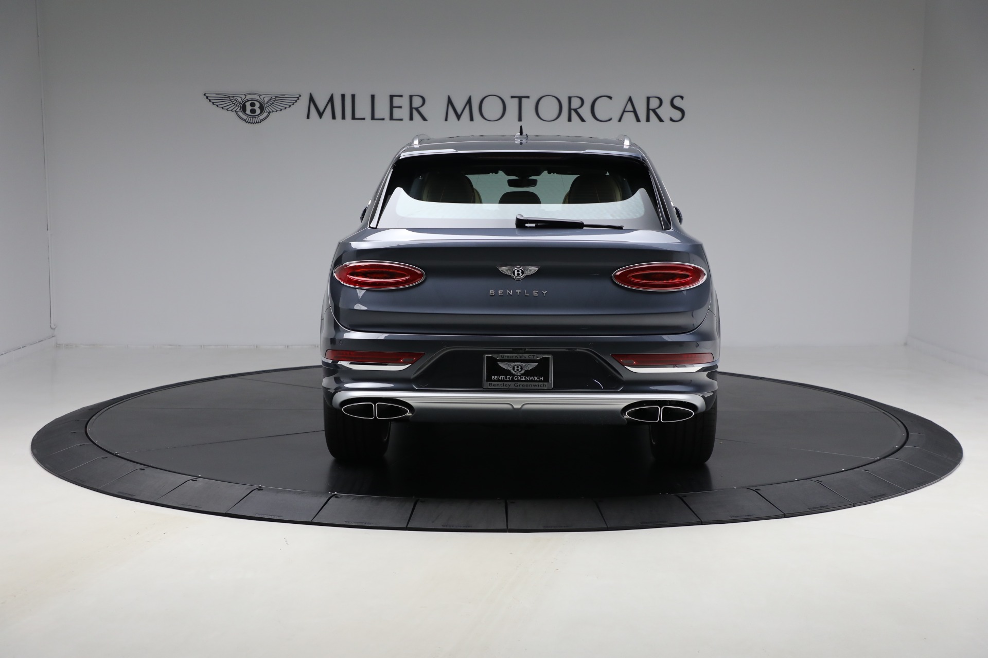 New-2025-Bentley-Bentayga-EWB-V8