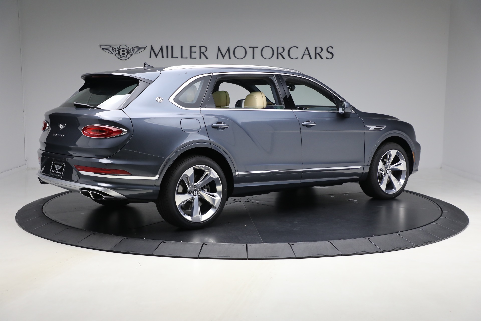 New-2025-Bentley-Bentayga-EWB-V8