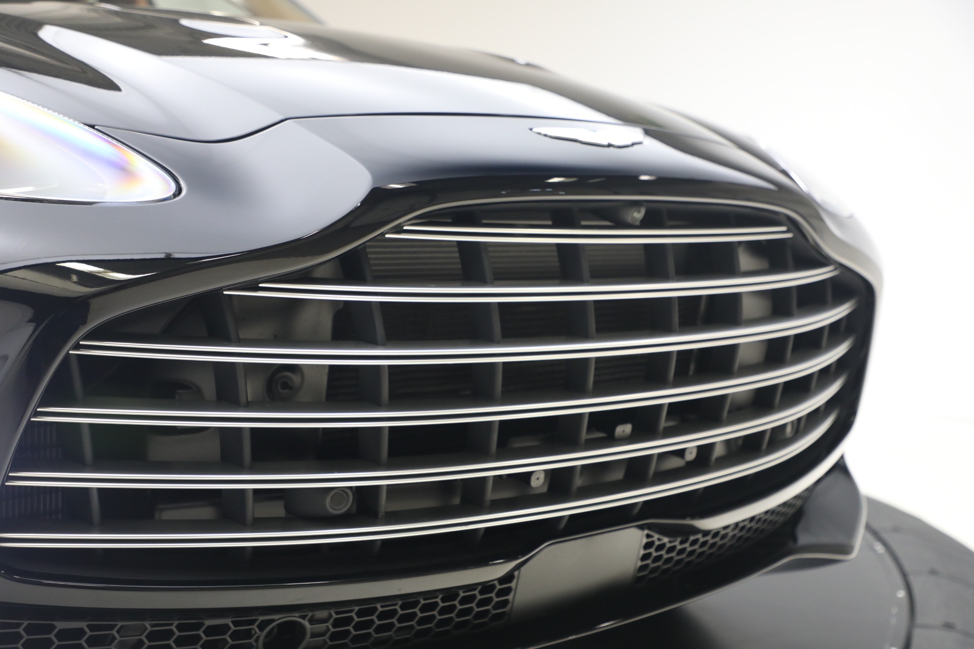 New-2026-Aston-Martin-DBX-707