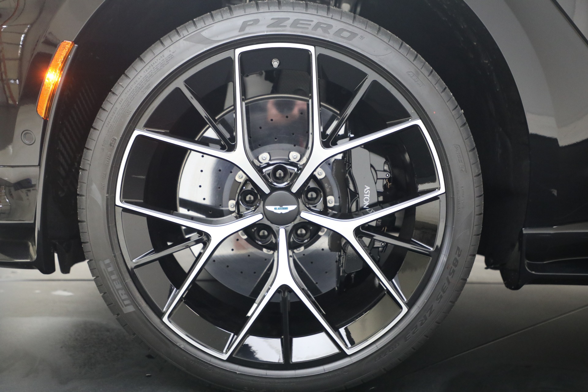 New-2026-Aston-Martin-DBX-707