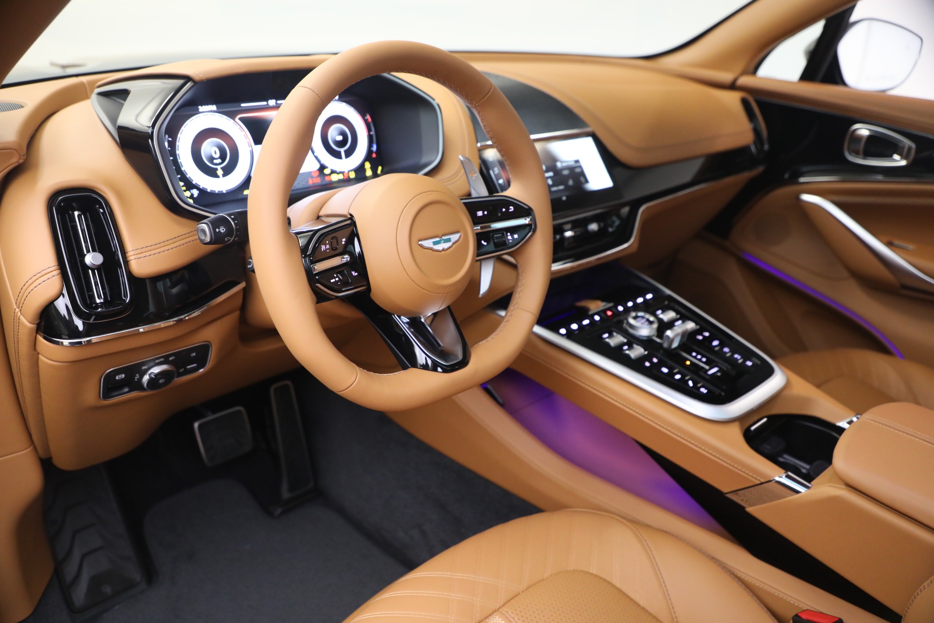 New-2026-Aston-Martin-DBX-707