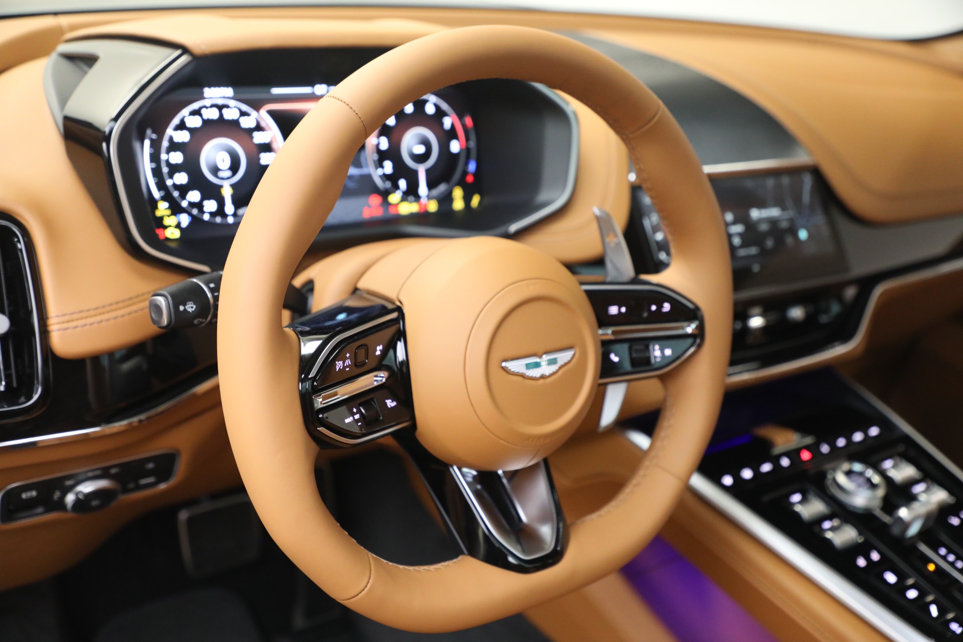 New-2026-Aston-Martin-DBX-707