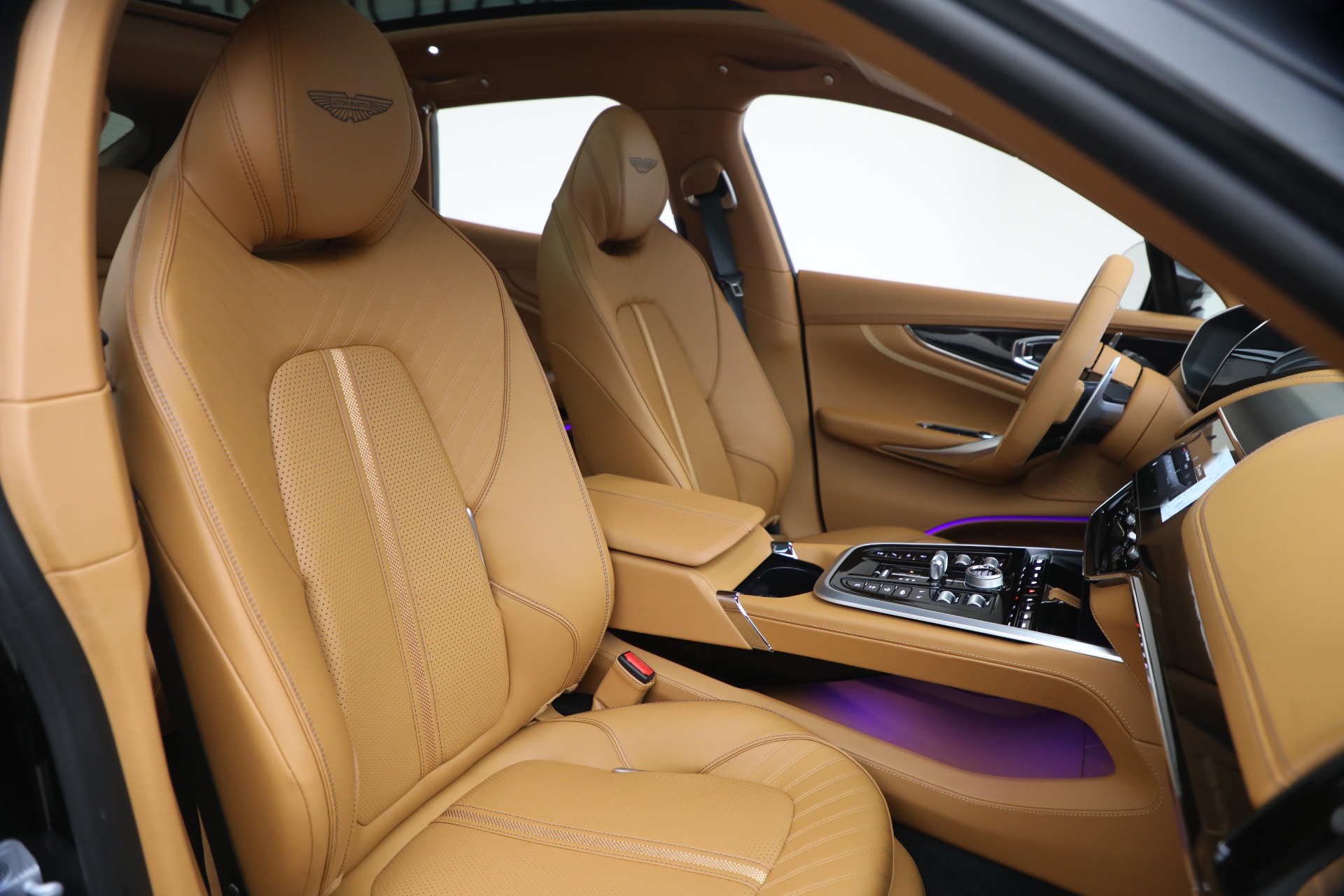 New-2026-Aston-Martin-DBX-707