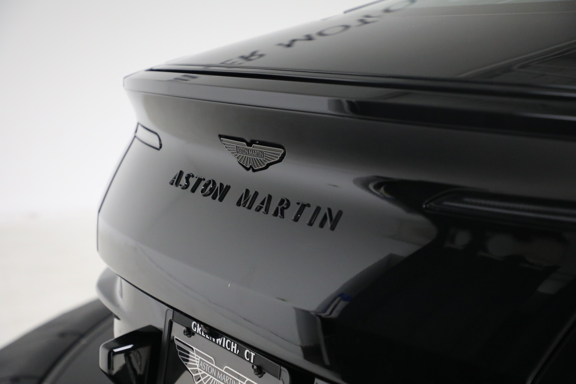 New-2026-Aston-Martin-DB12-V8