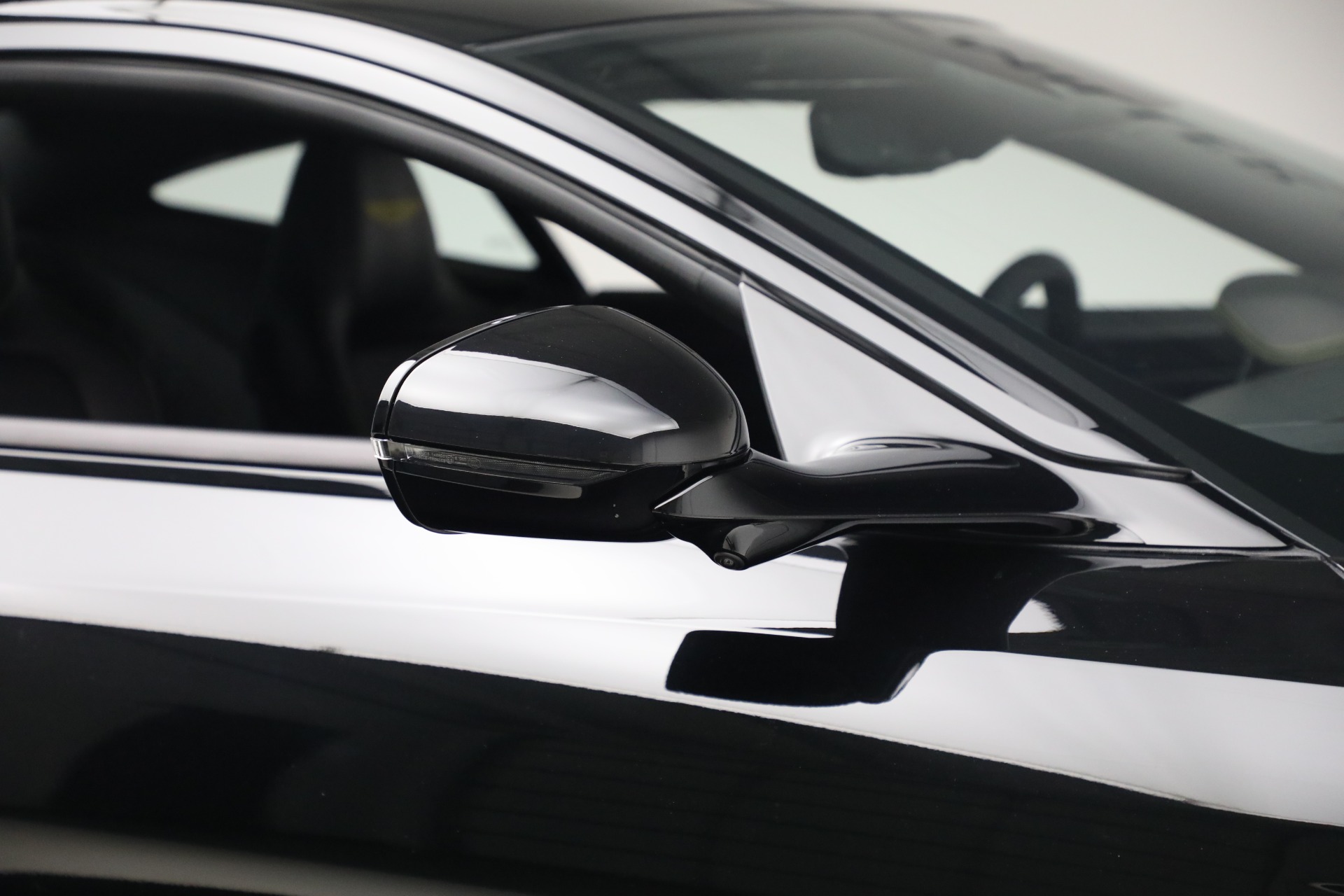 New-2026-Aston-Martin-DB12-V8