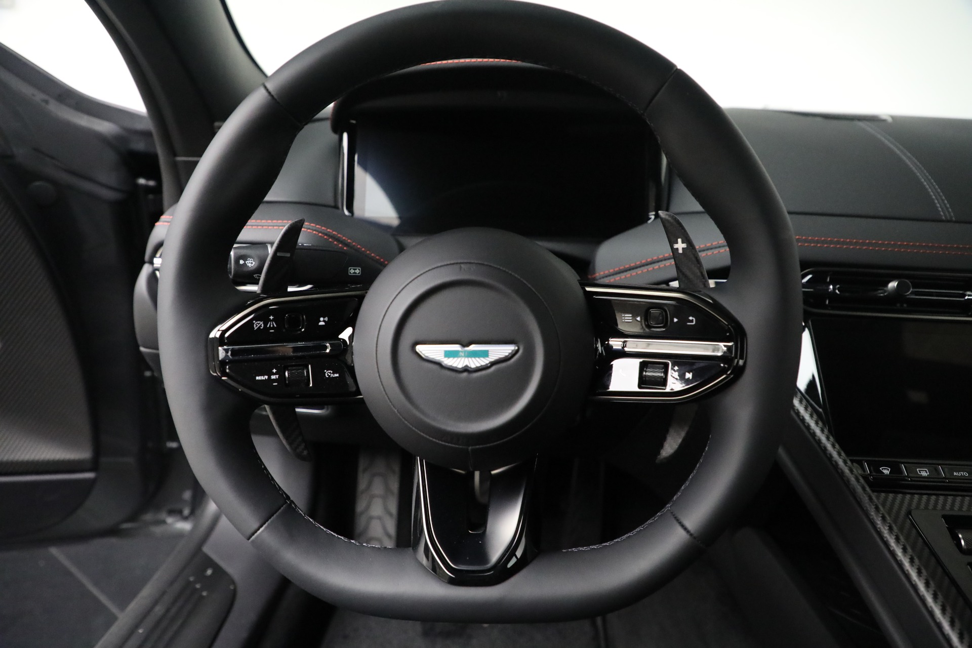 New-2026-Aston-Martin-DB12-V8