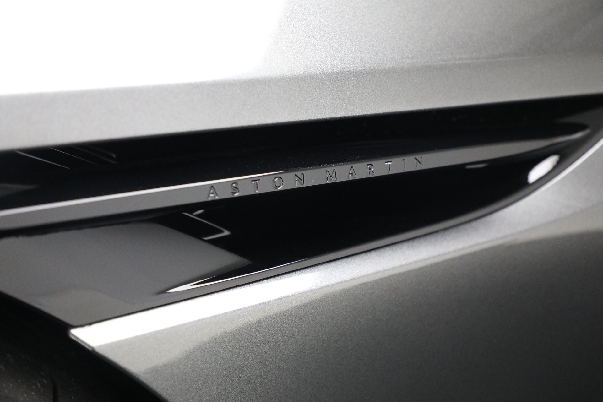 New-2026-Aston-Martin-DB12-V8