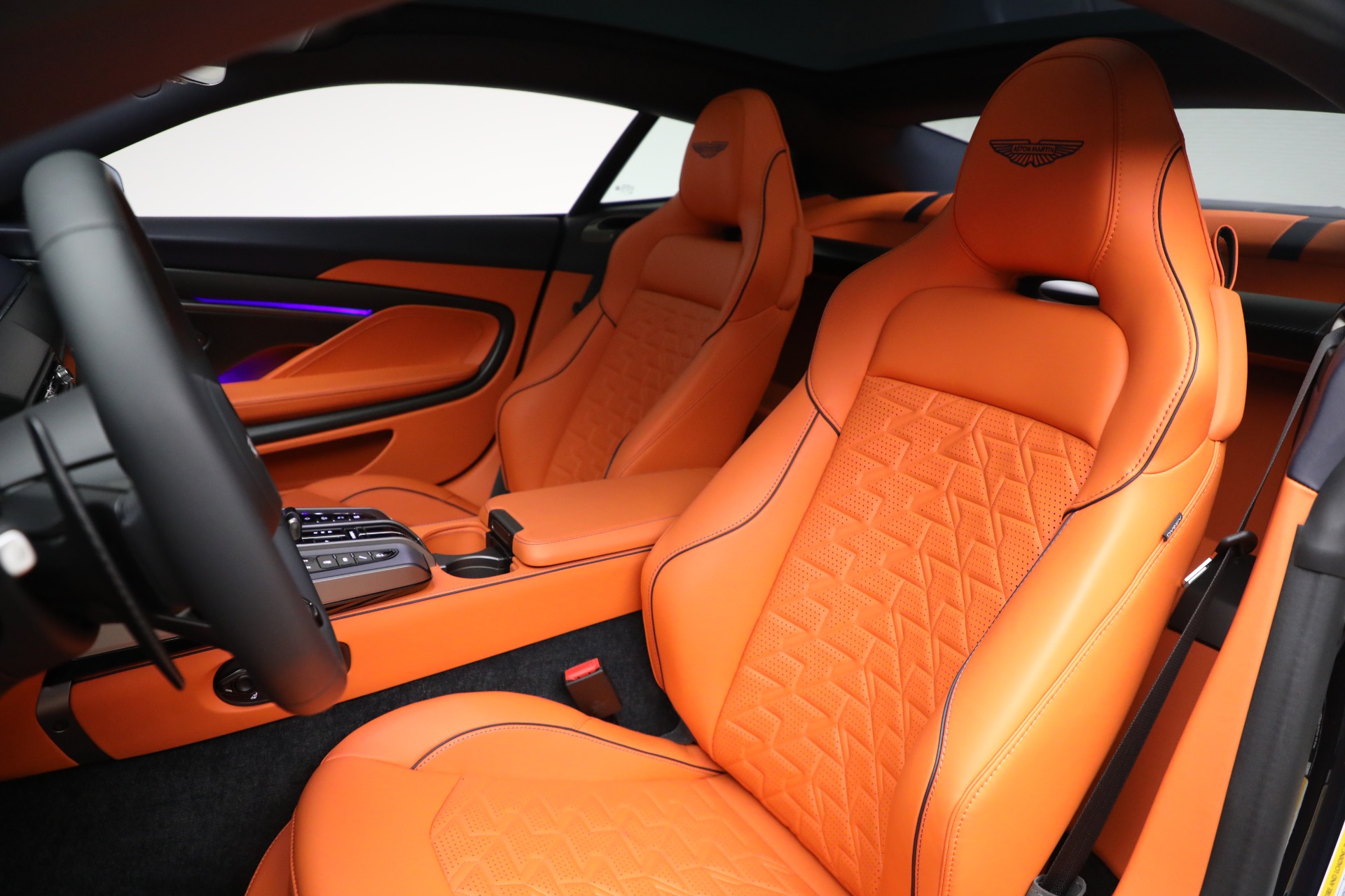 Used-2025-Aston-Martin-Vanquish