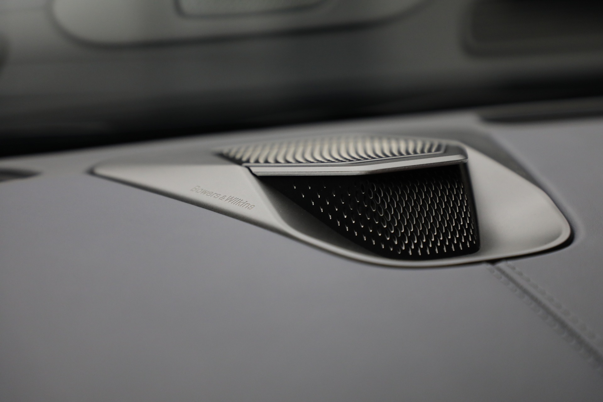 Used-2025-Aston-Martin-Vanquish