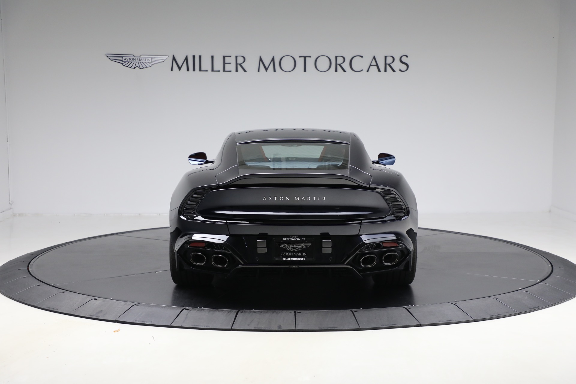 Used-2025-Aston-Martin-Vanquish