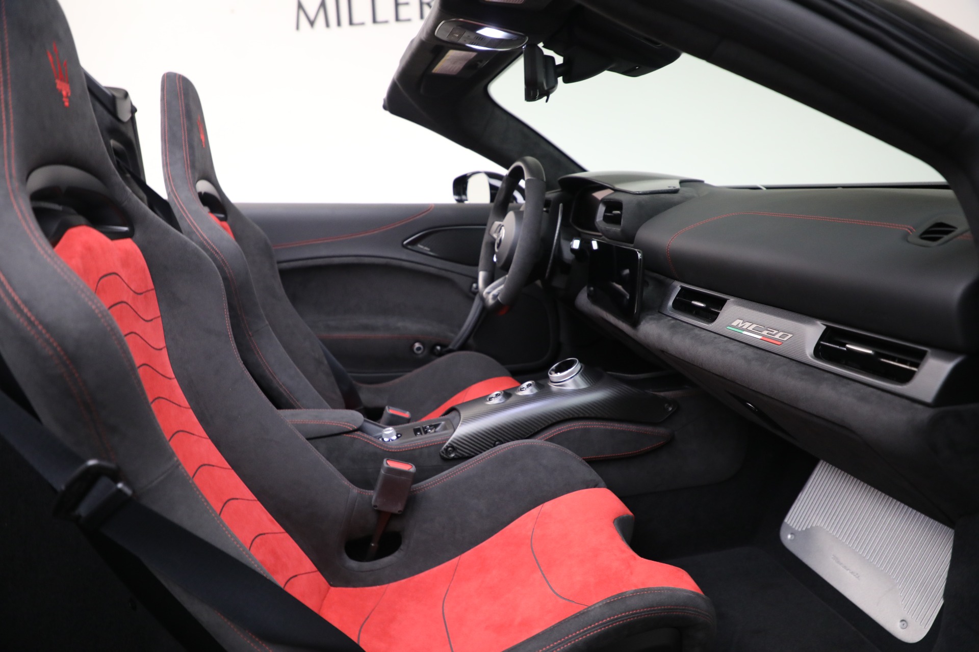 New-2024-Maserati-MC20-Cielo