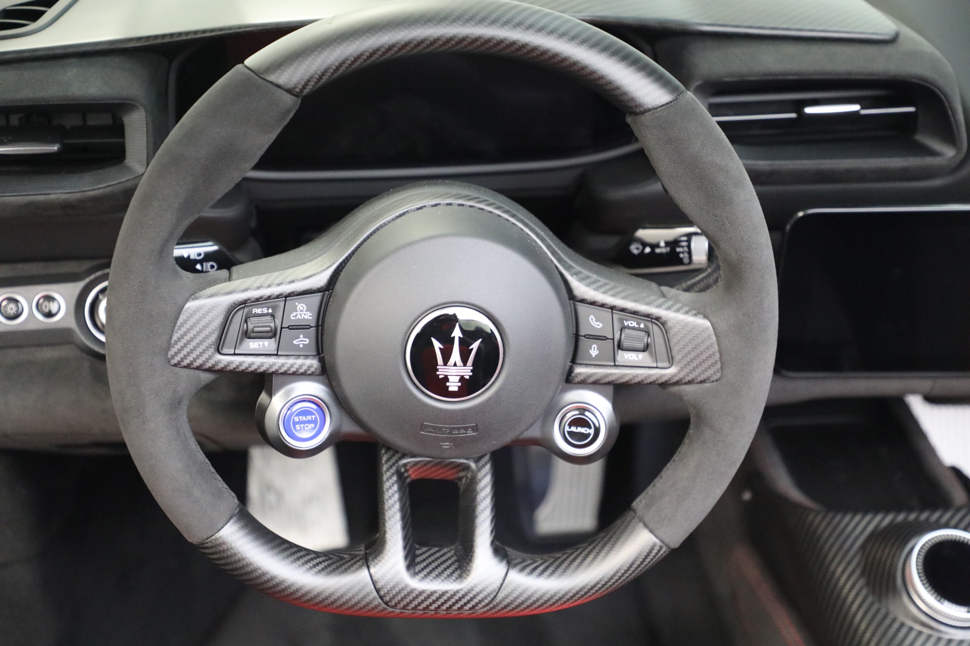 New-2024-Maserati-MC20-Cielo