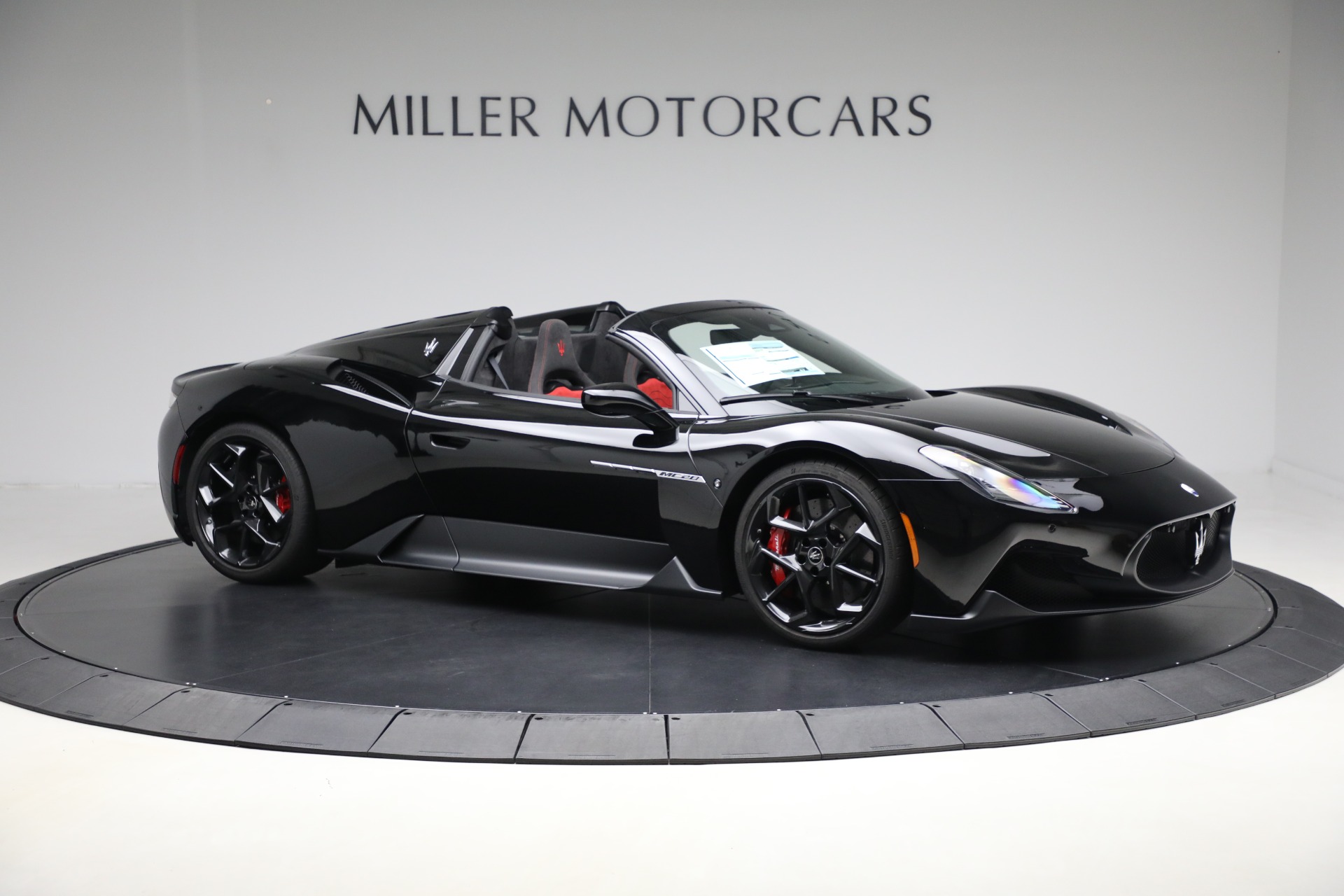 New-2024-Maserati-MC20-Cielo