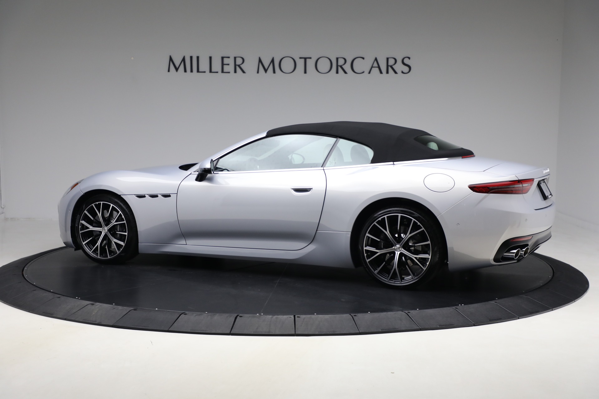 New-2026-Maserati-GranCabrio-Modena