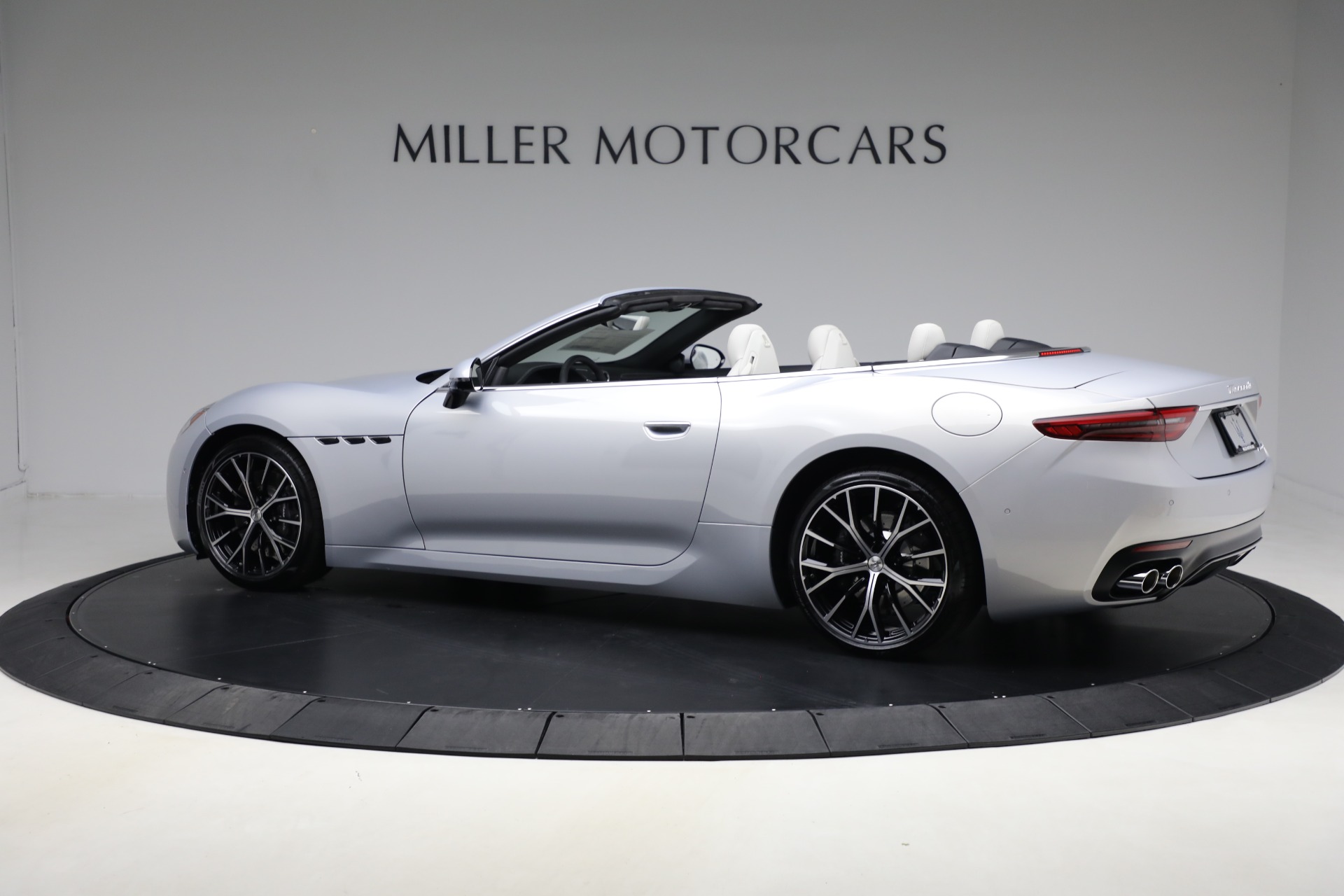 New-2026-Maserati-GranCabrio-Modena