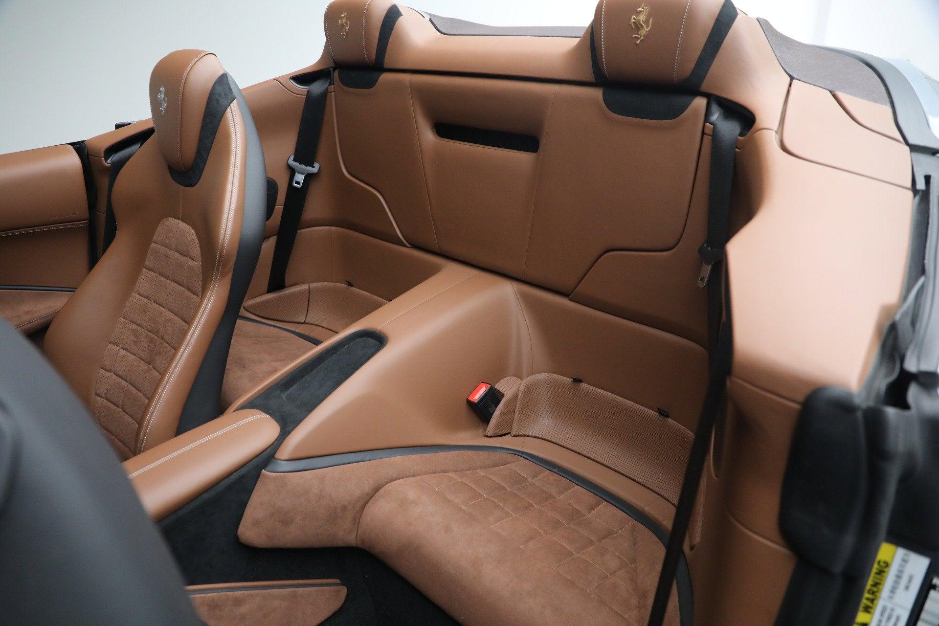 Used-2025-Ferrari-Roma-Spider