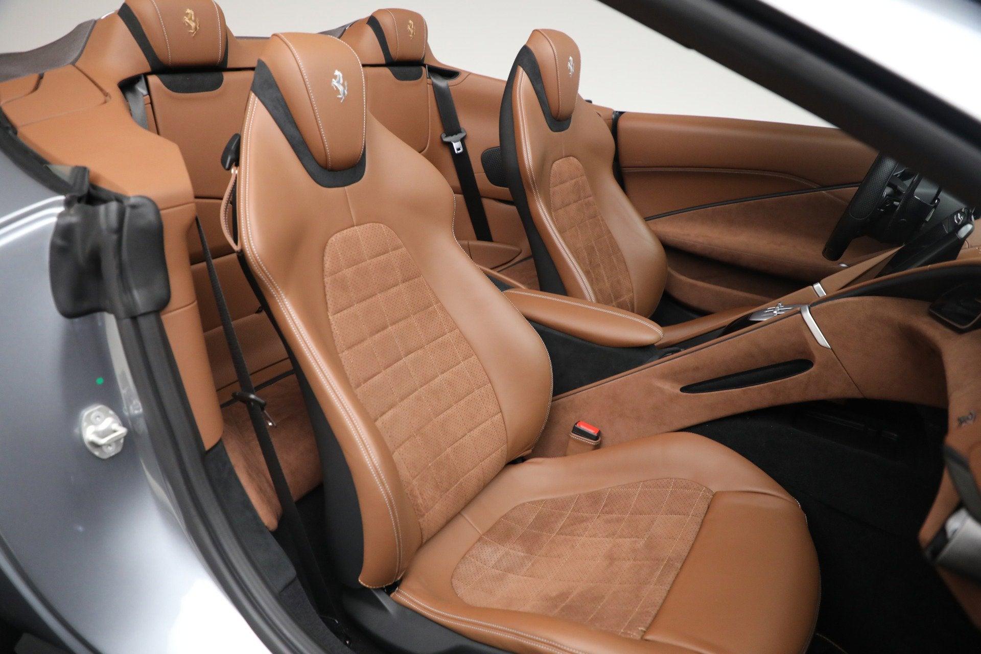 Used-2025-Ferrari-Roma-Spider
