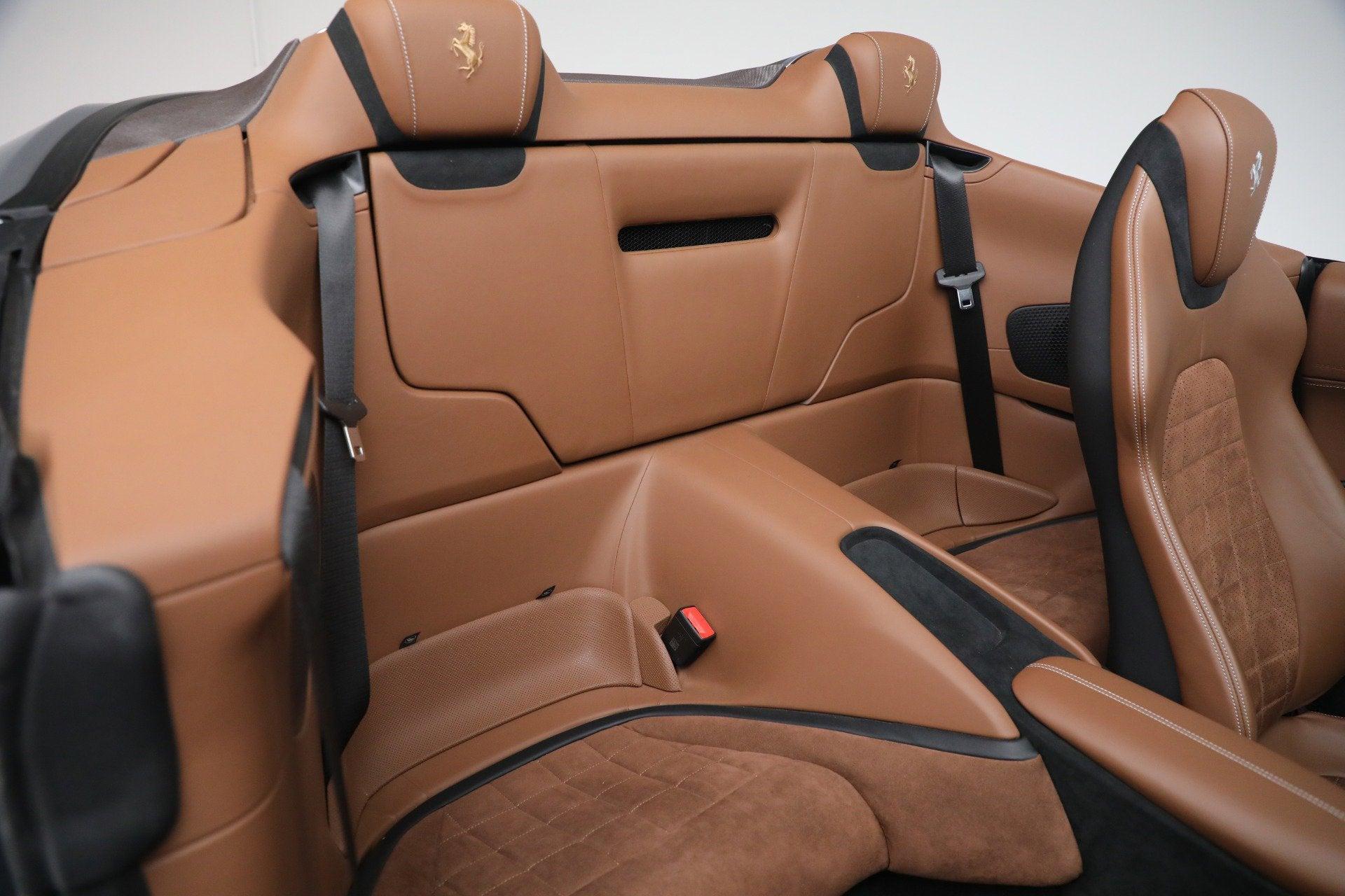 Used-2025-Ferrari-Roma-Spider