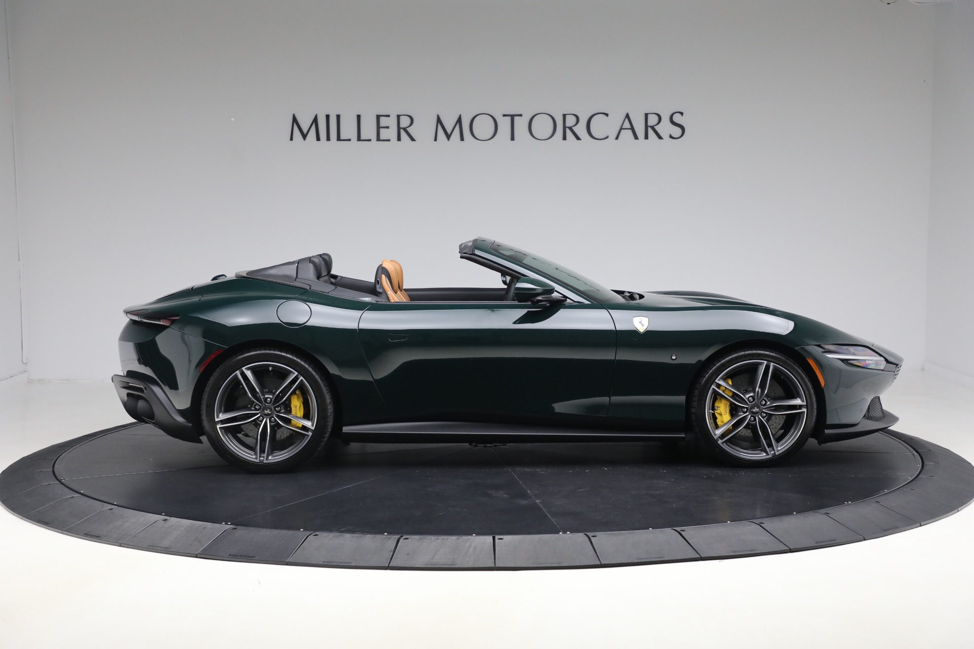 Used-2025-Ferrari-Roma-Spider
