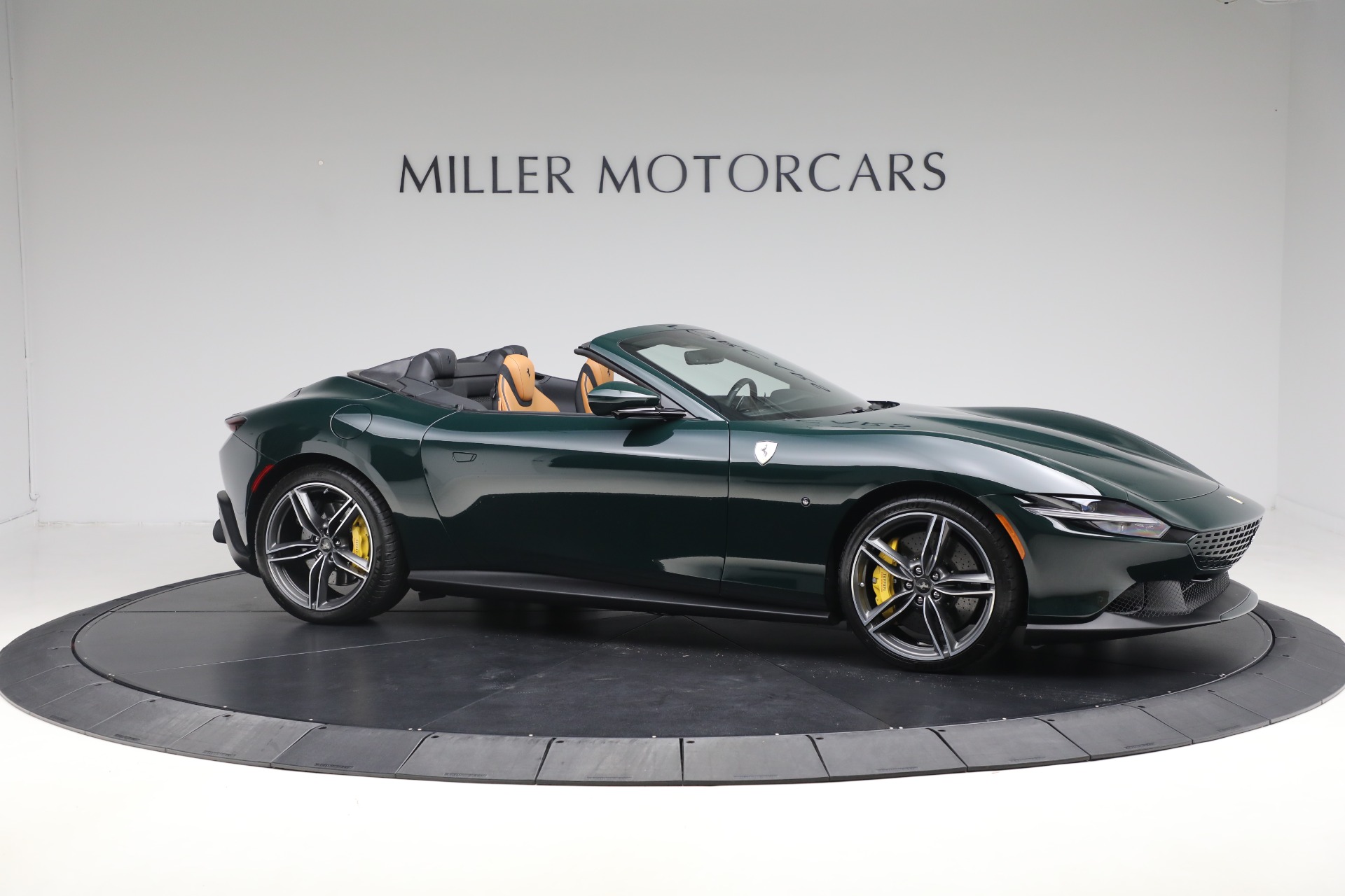 Used-2025-Ferrari-Roma-Spider