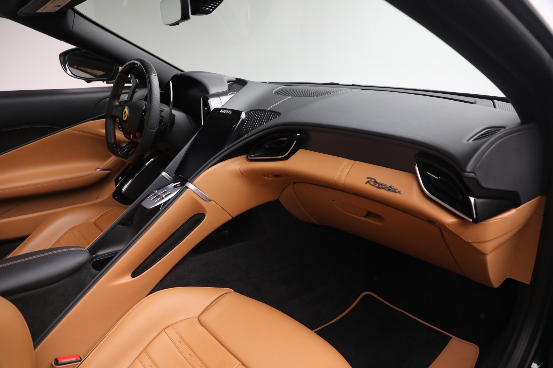 Used-2025-Ferrari-Roma-Spider