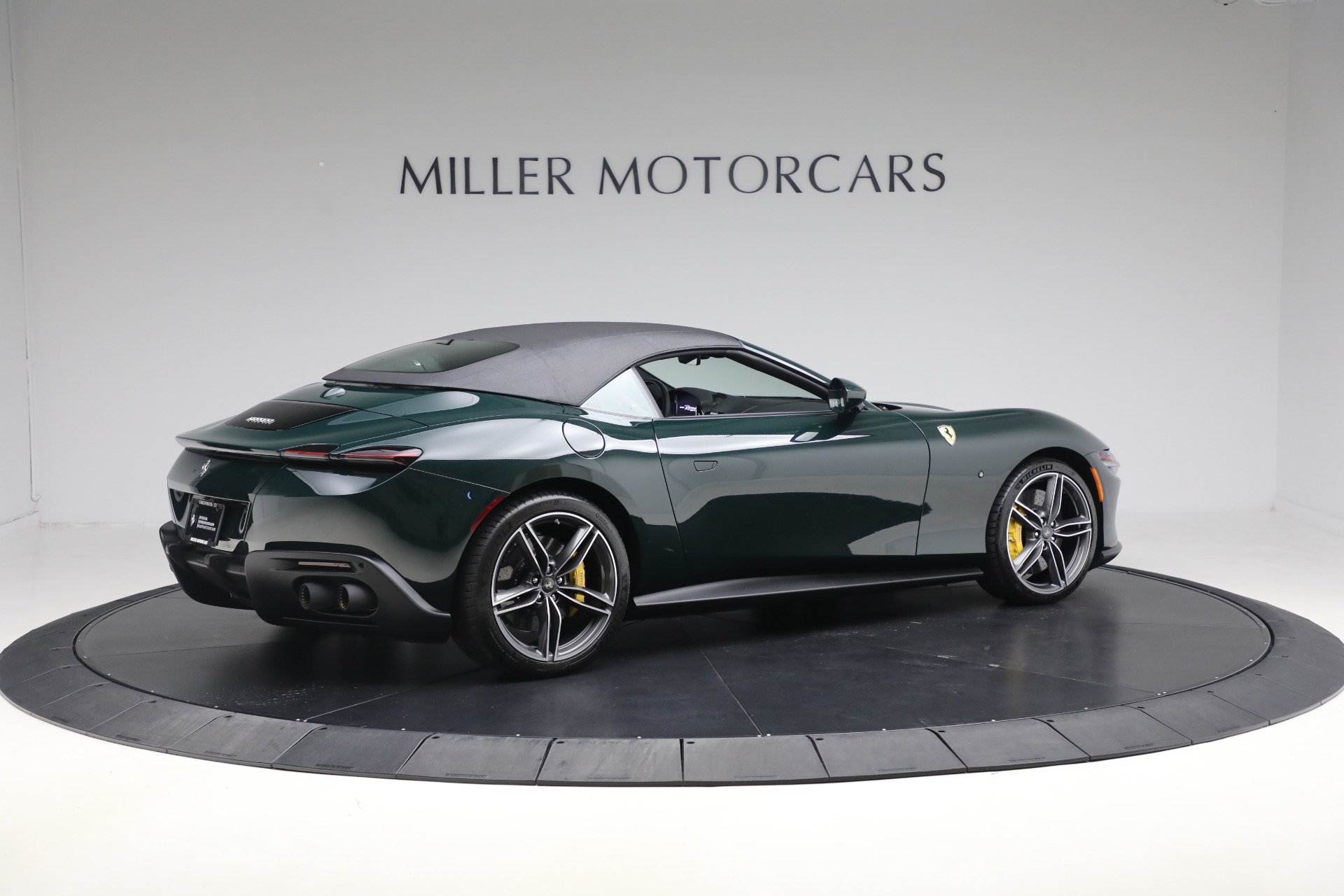 Used-2025-Ferrari-Roma-Spider