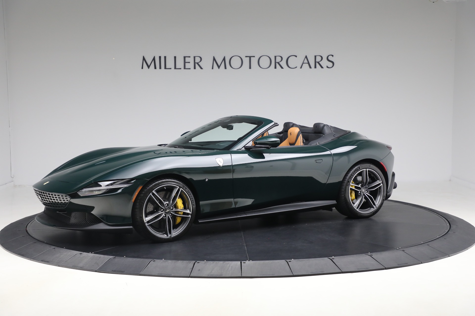 Used-2025-Ferrari-Roma-Spider