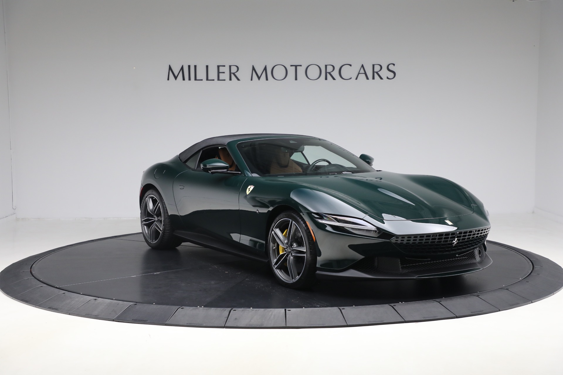 Used-2025-Ferrari-Roma-Spider