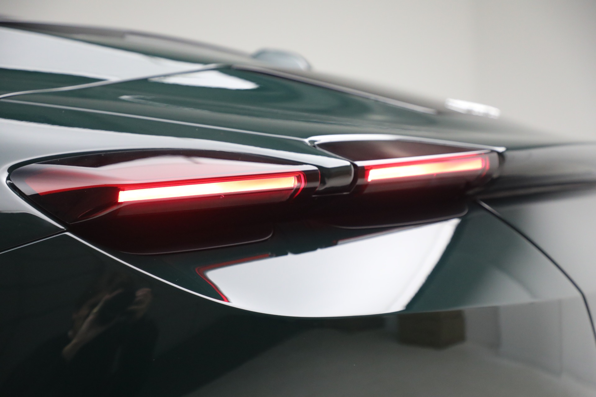 Used-2025-Ferrari-Roma-Spider