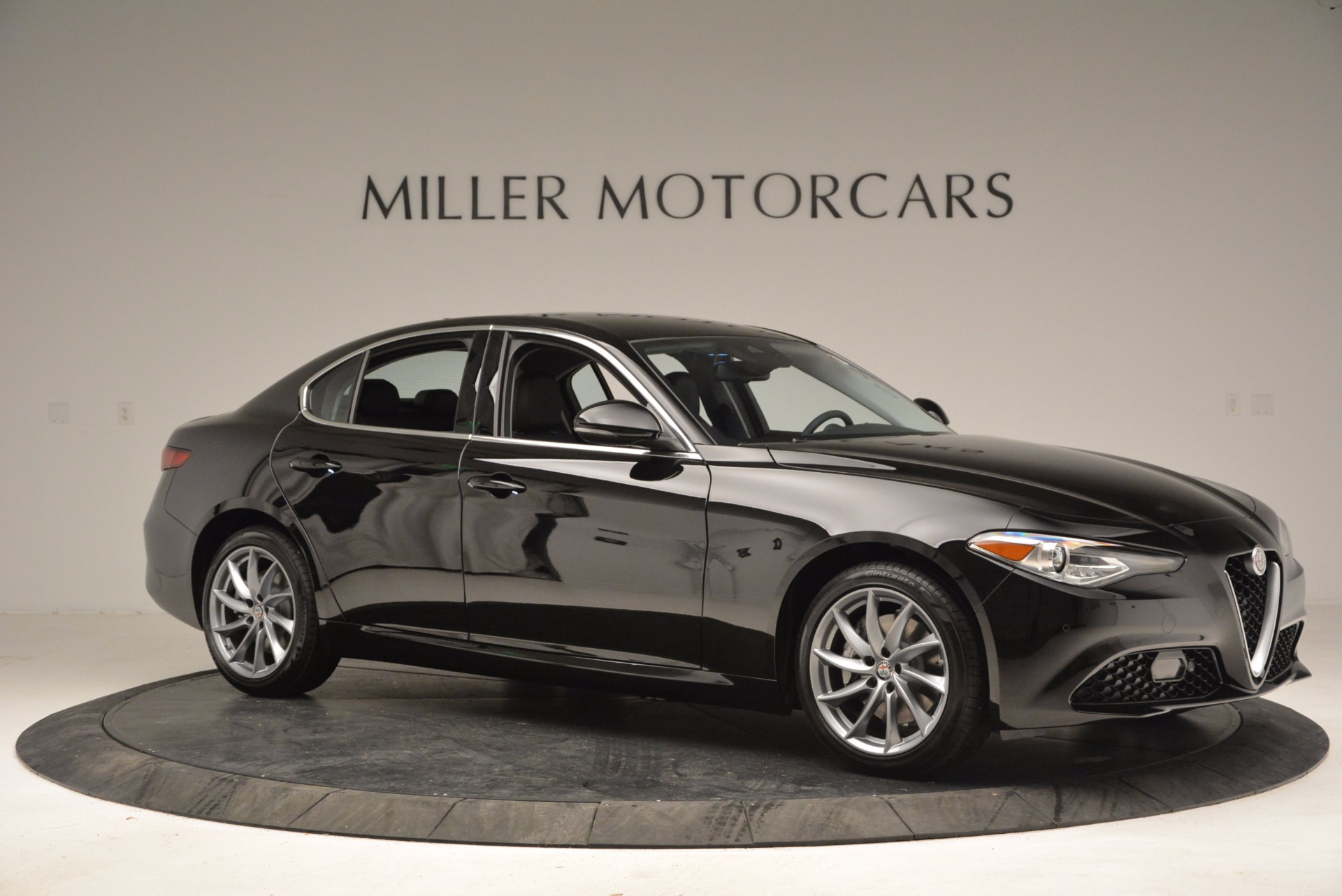 New-2017-Alfa-Romeo-Giulia-Q4