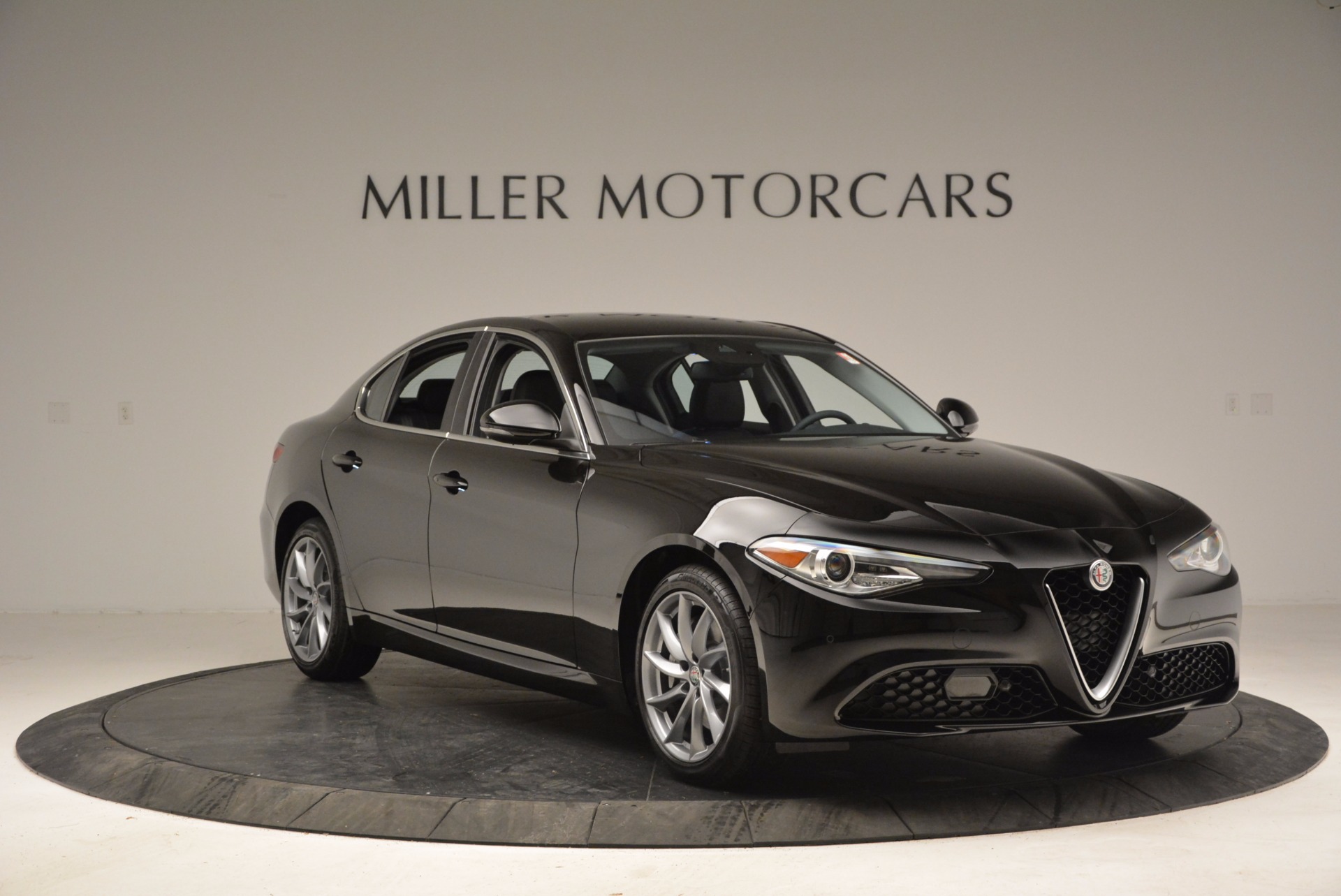 New-2017-Alfa-Romeo-Giulia-Q4