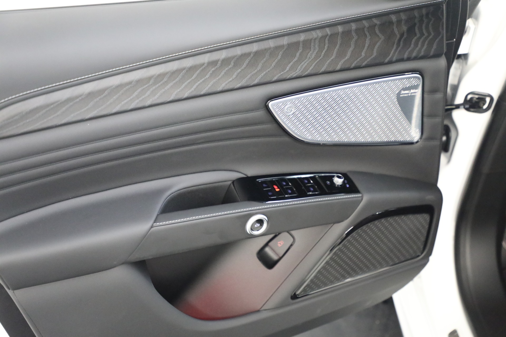 New-2025-Maserati-Grecale-Modena