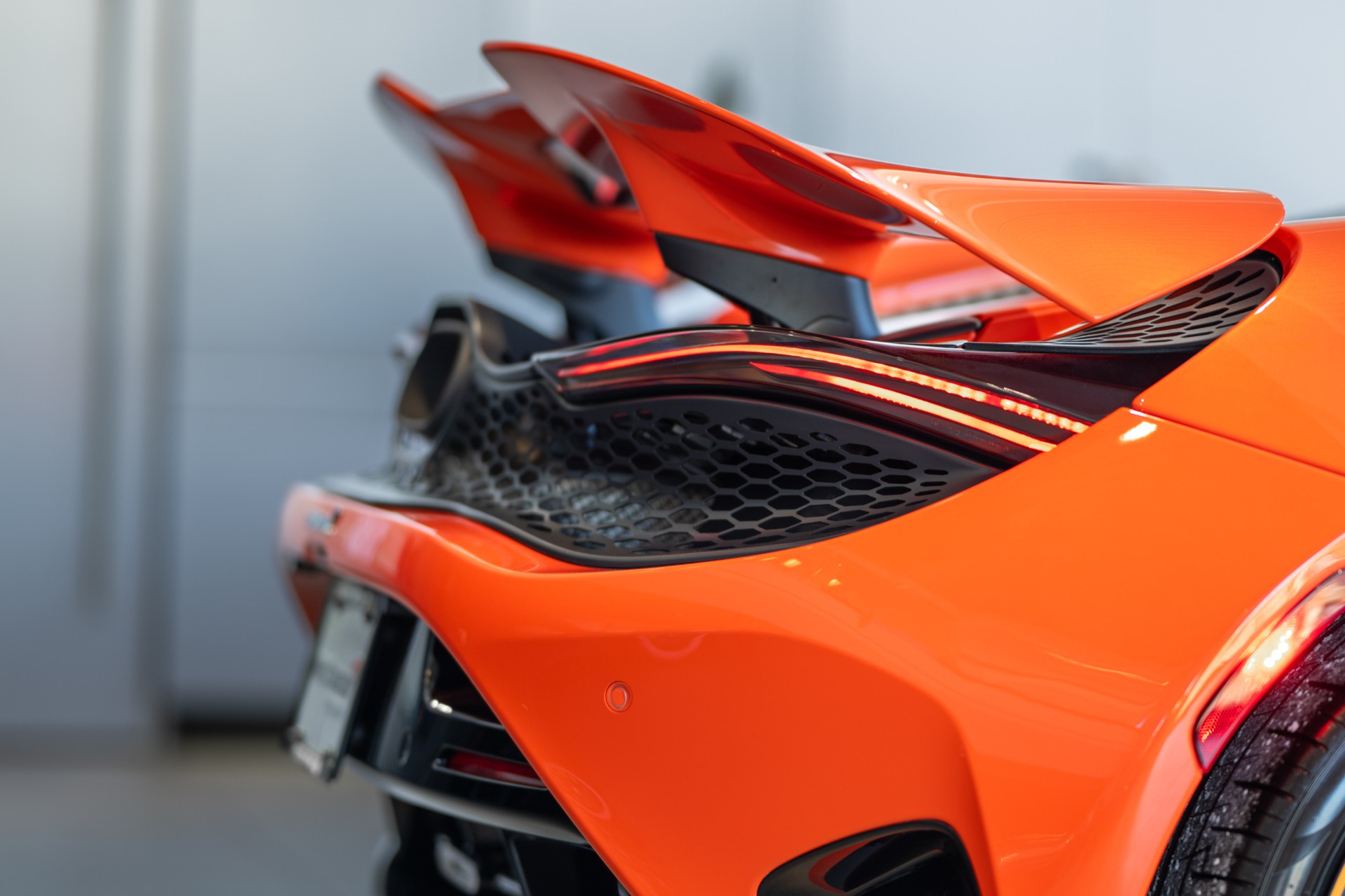 Used-2024-McLaren-750S