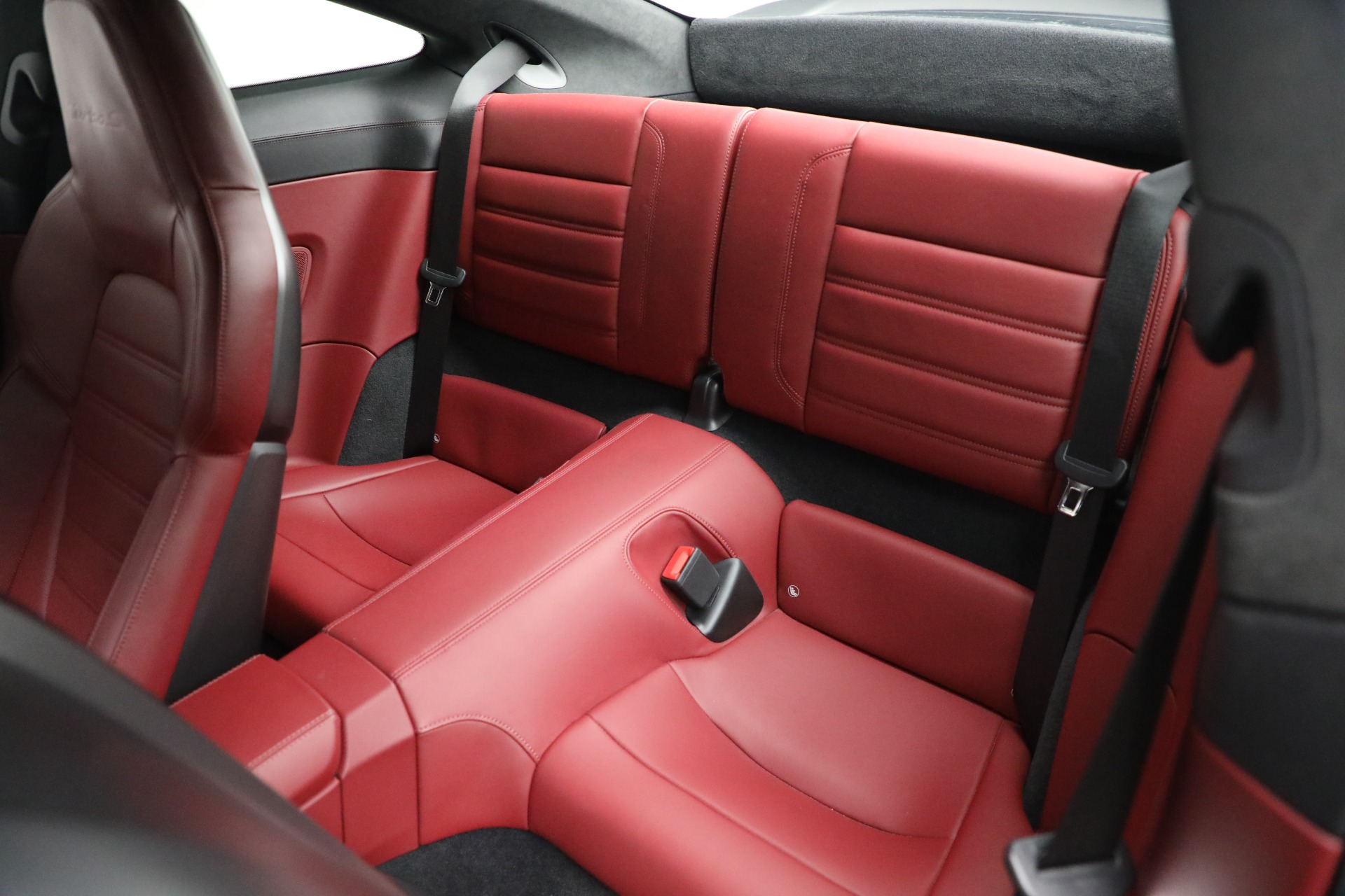 Used-2021-Porsche-911-Turbo-S