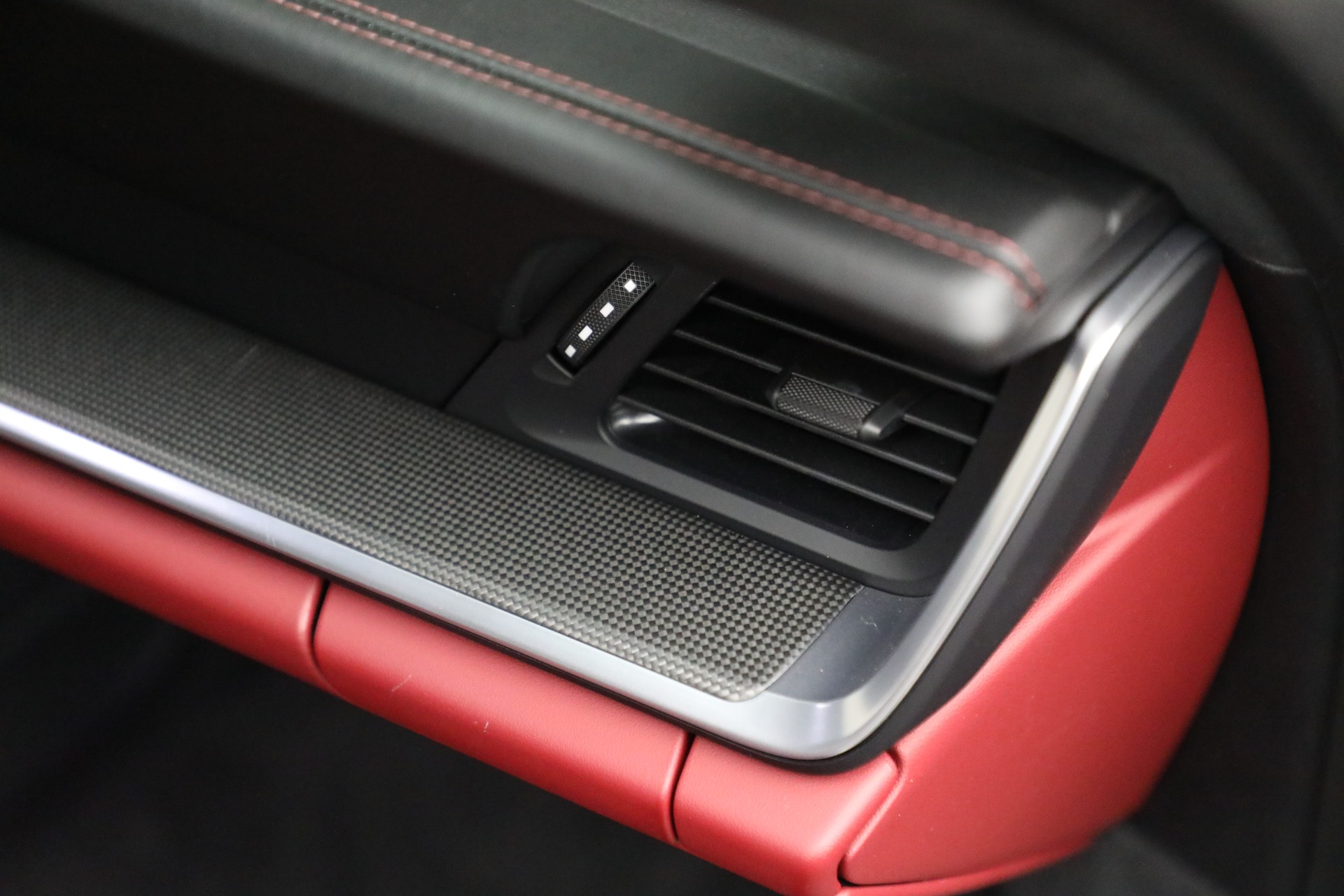 Used-2021-Porsche-911-Turbo-S