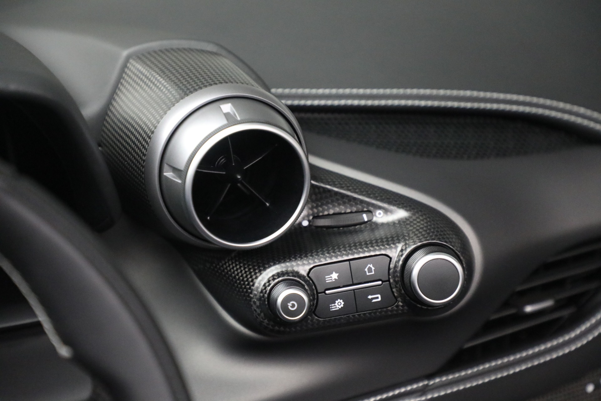 Used-2021-Ferrari-F8-Spider