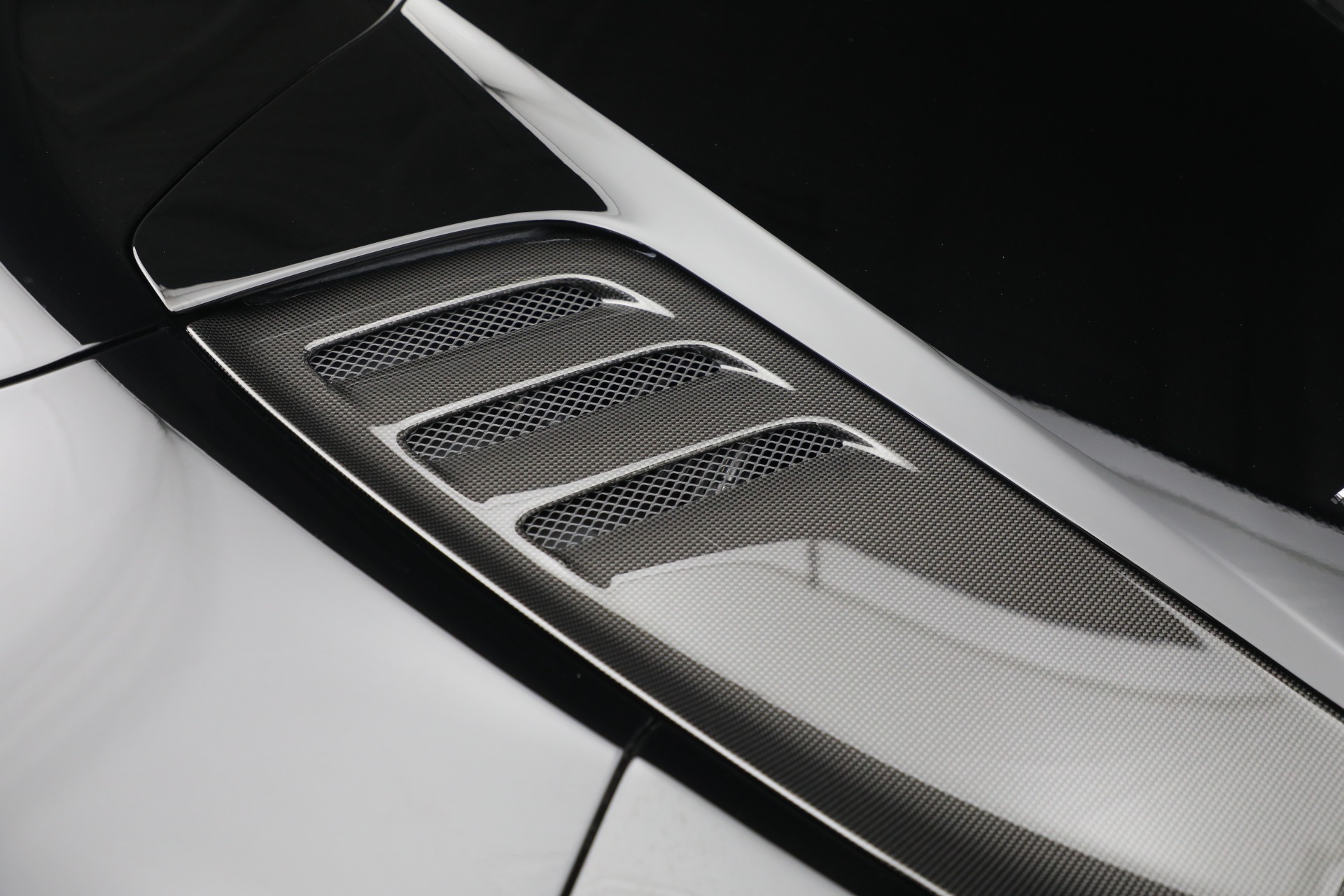 Used-2021-Ferrari-F8-Spider