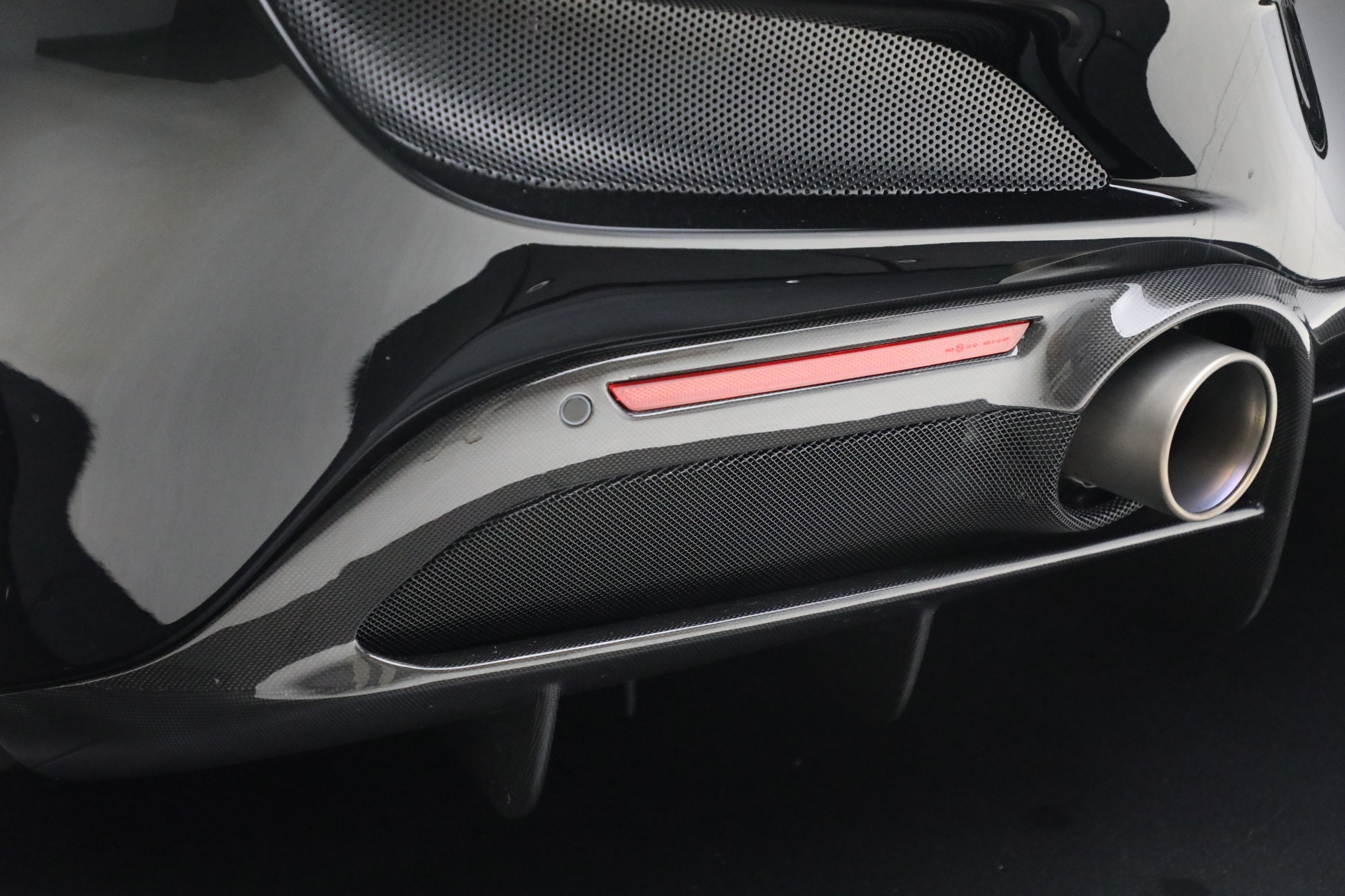 Used-2021-Ferrari-F8-Spider