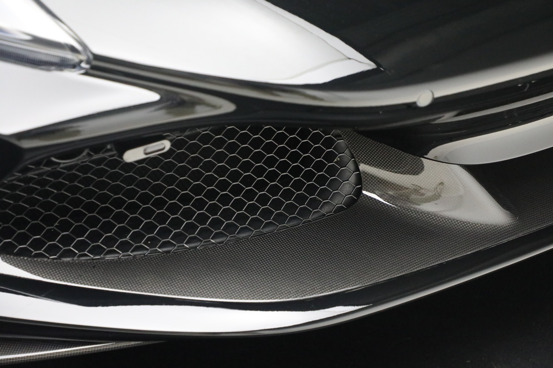 Used-2021-Ferrari-F8-Spider